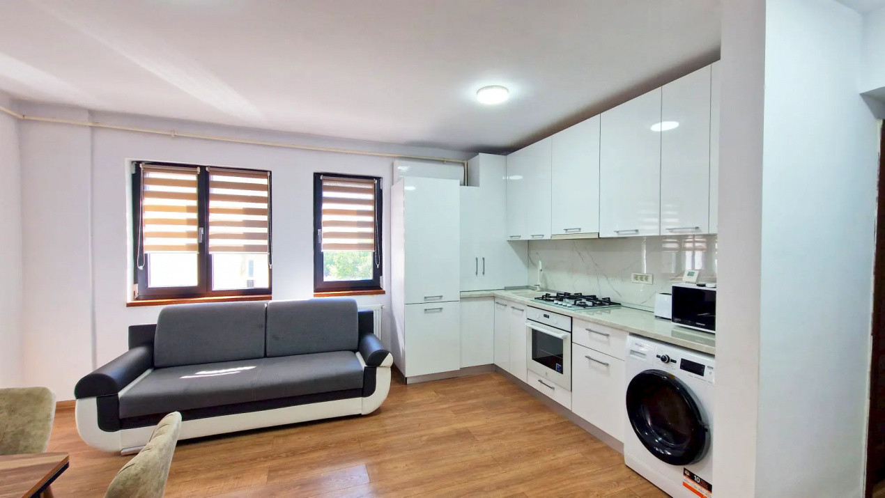 Apartament 3 camere, mobilat si utilat cu parcare