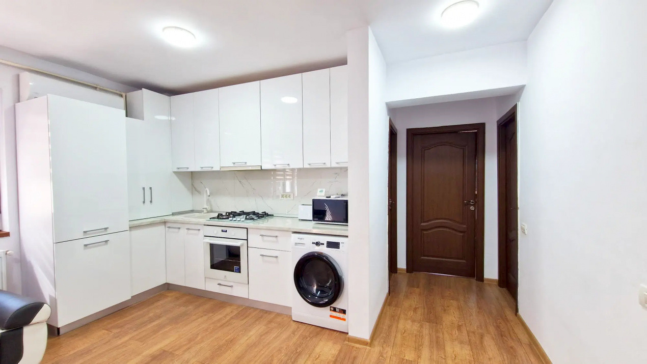 Apartament 3 camere, mobilat si utilat cu parcare