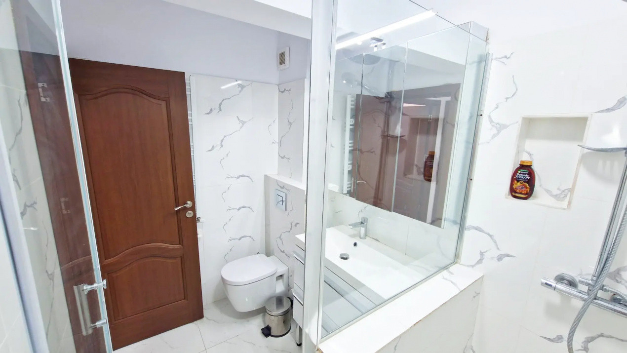 Apartament 3 camere, mobilat si utilat cu parcare