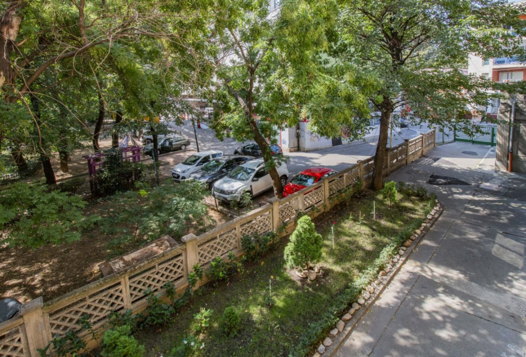 Apartamentul insorit, cu vedere la parc! 3cam-91mp, pe Serban Voda!