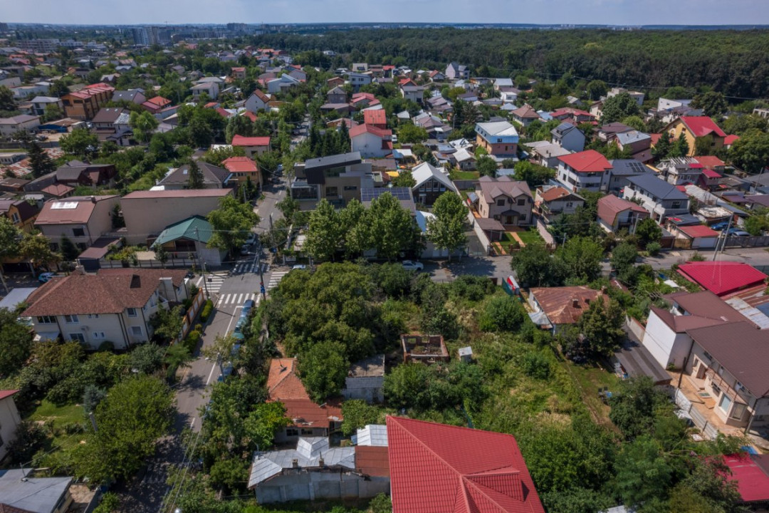 BANEASA - SISESTI, TEREN CONSTRUCTII 660 MP, DOUA FRONTURI!