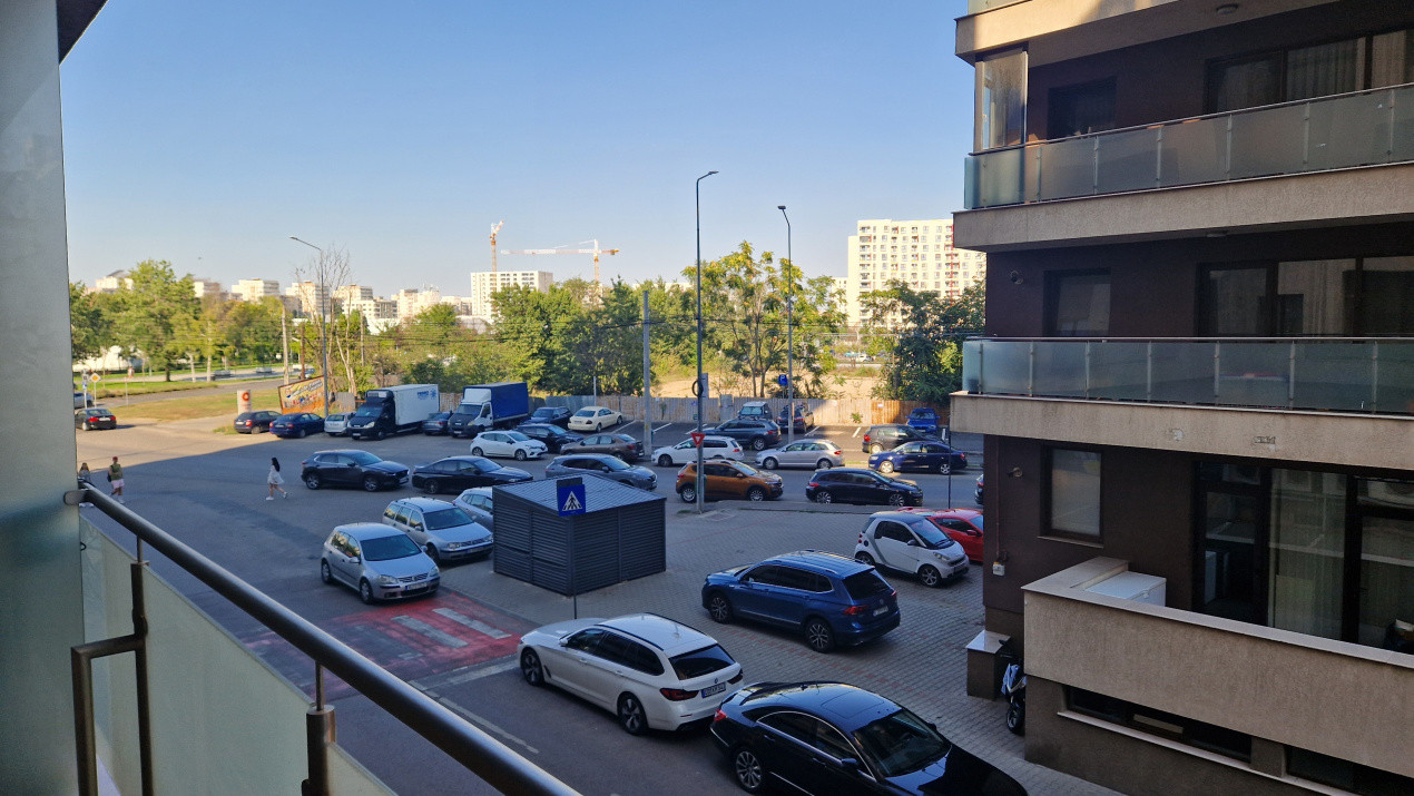 De inchiriat 2 cam. la Plaza Mall - Lujerului - mobilat si utilat