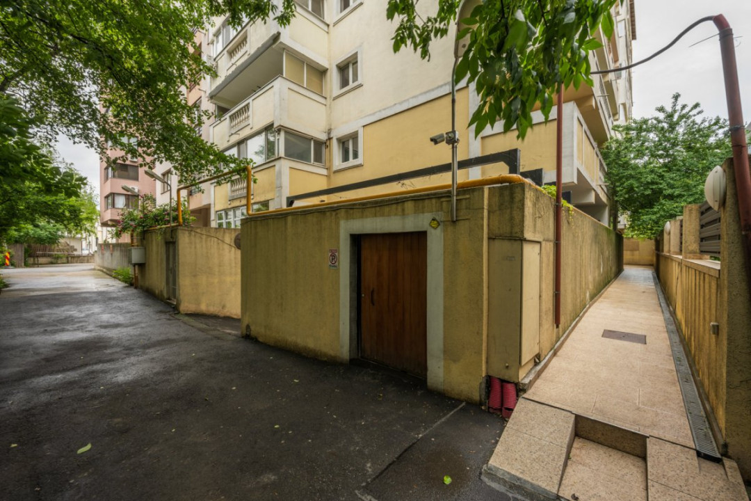Duplex 4 camere pe două niveluri, terasă și parcare subterană | Titan