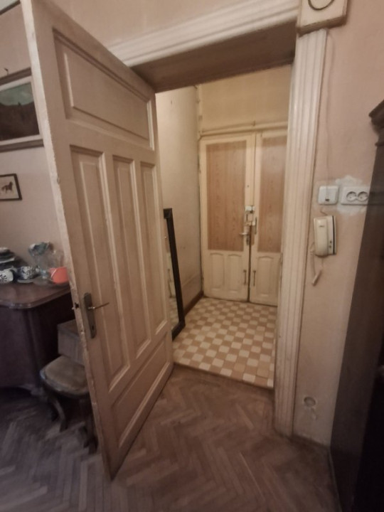 Zona Iancului ,4 sau 5 cam, str Caminului Gara de Est Zona verde