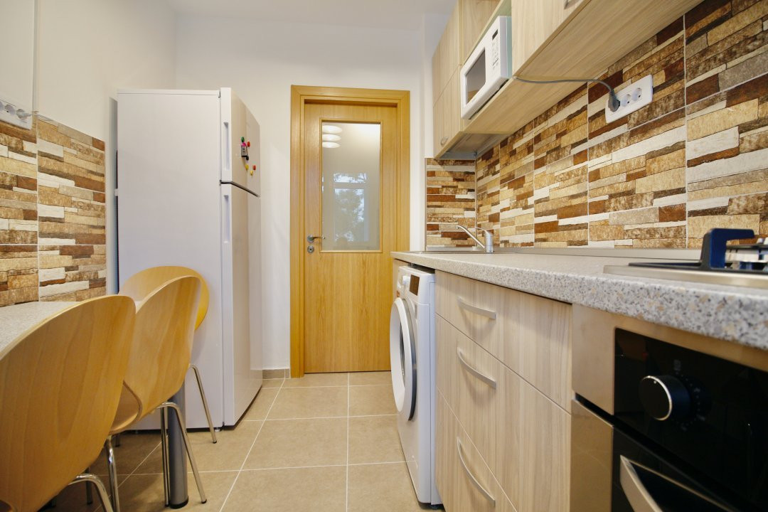 PAJURA-BD. POLIGRAFIEI, APARTAMENT MODERN!