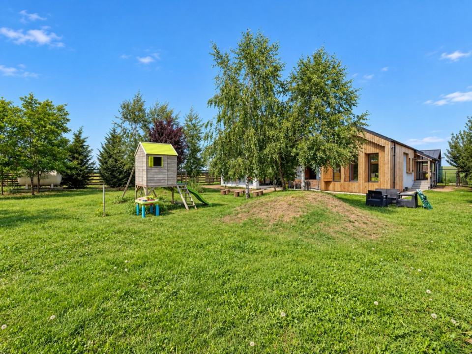 Acasa in natura | Vila contemporana cu autonomie si confort perfect