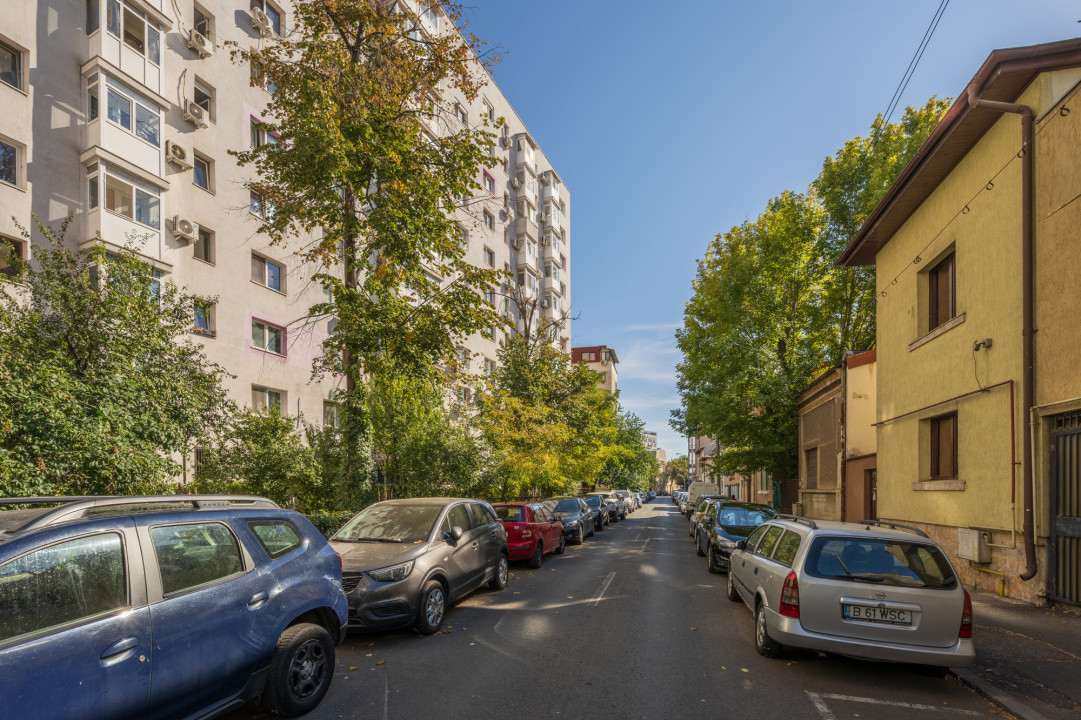 2 camere decomandat, Etaj 8, Veronica Micle – Piața Victoriei