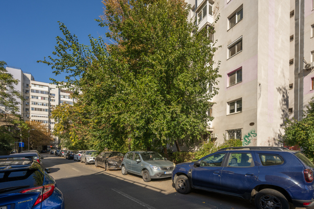 2 camere decomandat, Etaj 8, Veronica Micle – Piața Victoriei