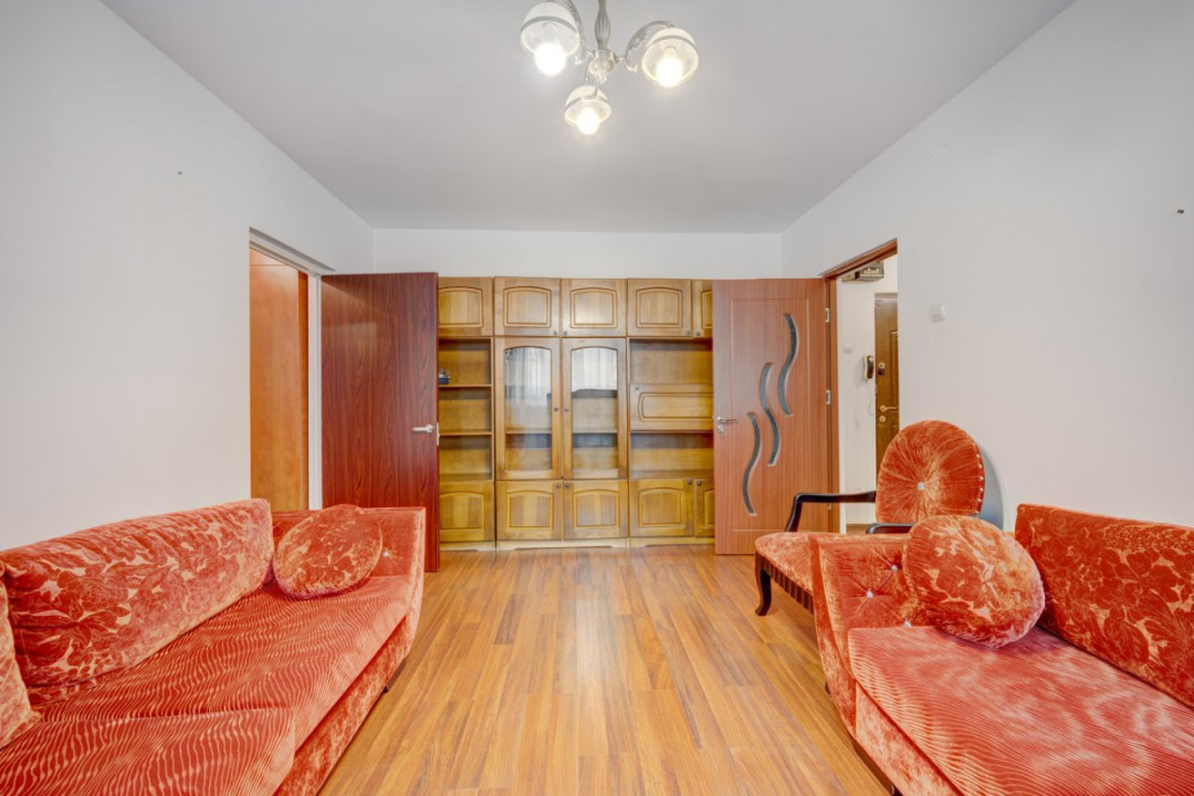 Apartament 2 camere | 1979 | Balcon spatios | Str. Baia Mare 2