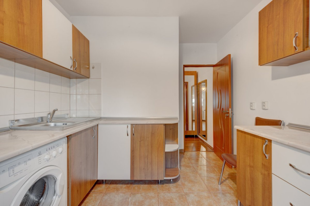 Apartament 2 camere | 1979 | Balcon spatios | Str. Baia Mare 2