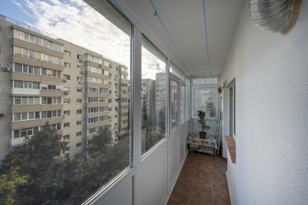 Apartament 2 camere | 1979 | Balcon spatios | Str. Baia Mare 2