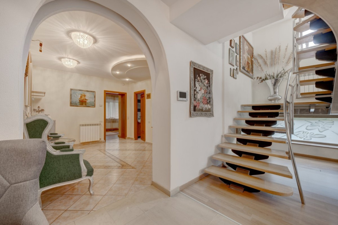 Casă individuală | Parcări | Grădină | Saună | Str. Căpitan Octav Cocărăscu