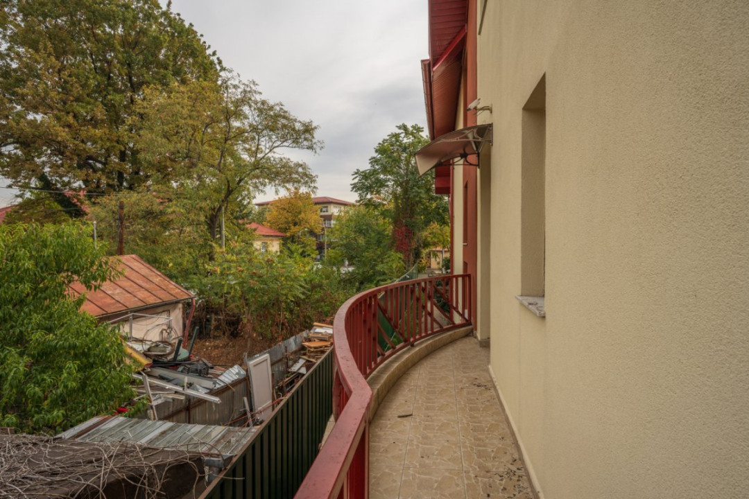 Casă individuală | Parcări | Grădină | Saună | Str. Căpitan Octav Cocărăscu