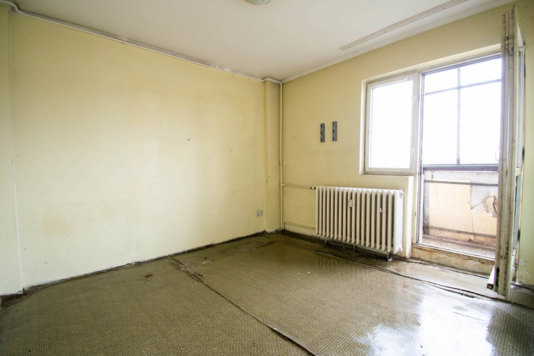 Crangasi-apartament 2 camere,decomandat,la 14 min de Metrou,an 1984