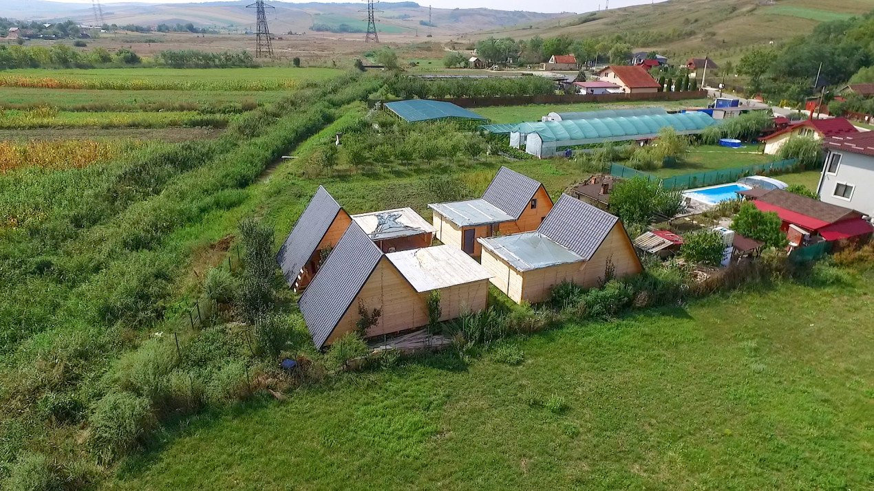 Proprietate deosebita cu piscina, Gadalin