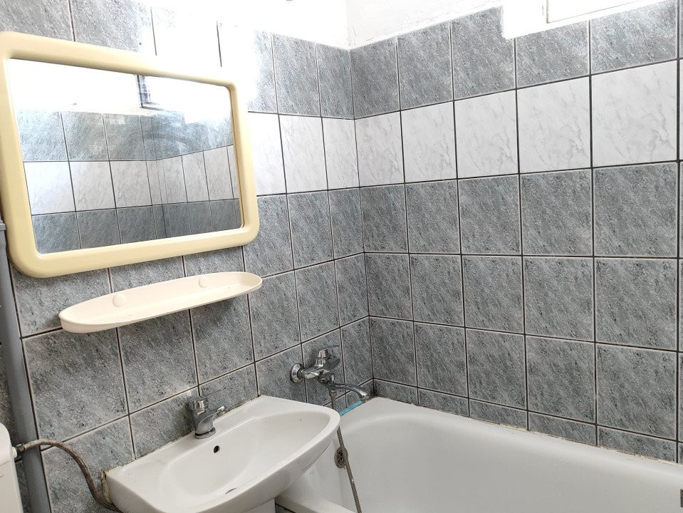 Apartament decomandat cu 3 camere în Cisnădie