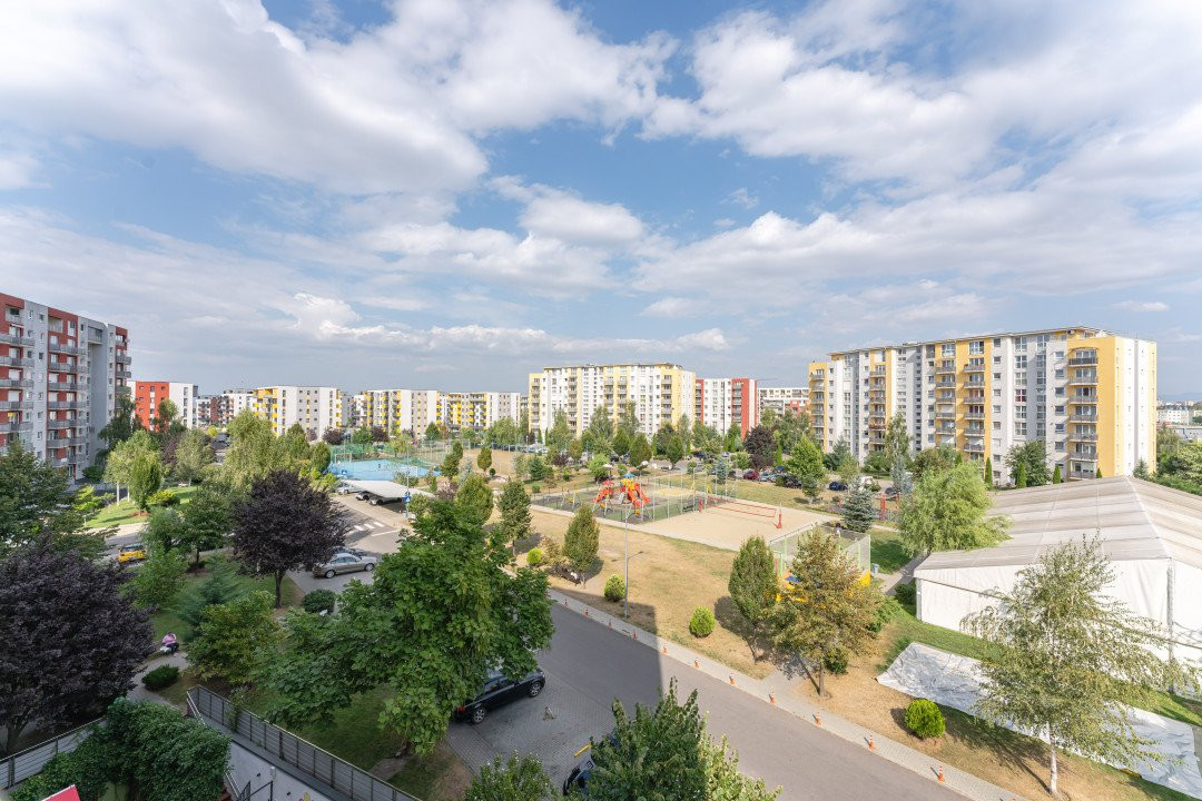 Apartament orientare sudica, vedere spre parc, parcare si boxa