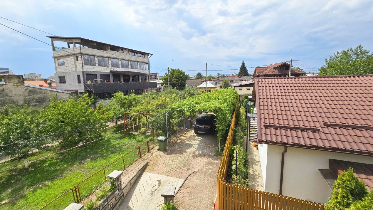 Ploiesti, zona centrala. Se vinde vila impunatoare cu gradina