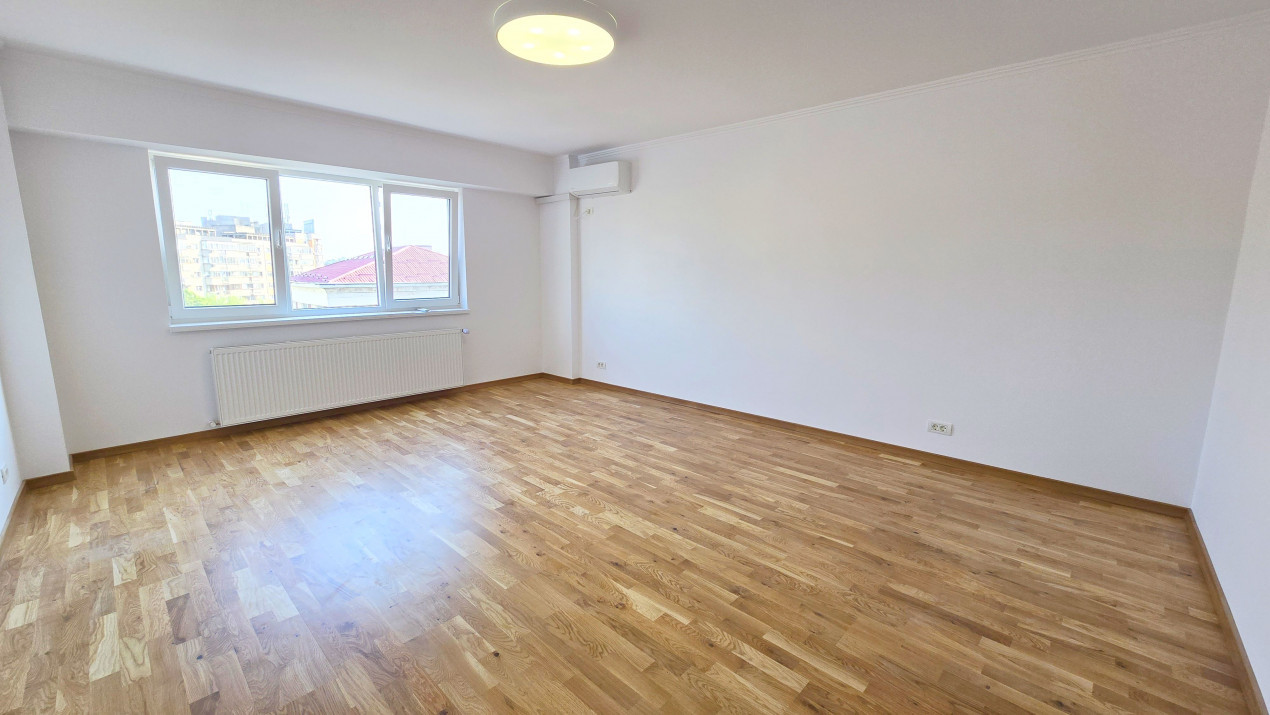 Apartament cu 3 camere langa parcul Tineretului