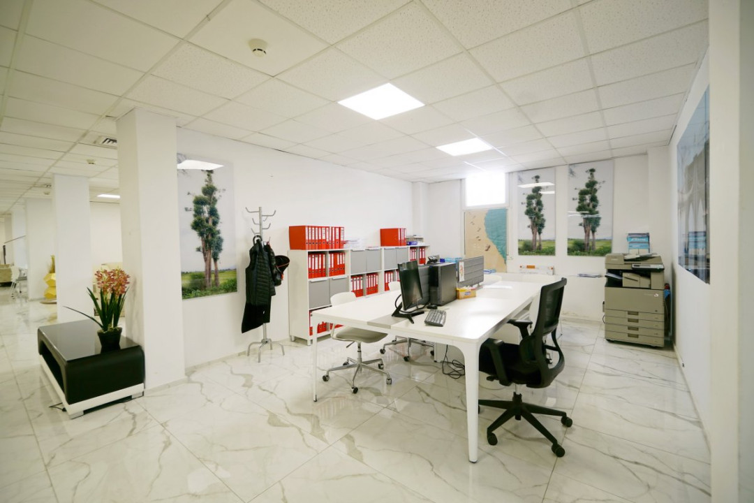 centrul comercial Valea Cascadelor inchiriat cu 10000 eur/luna,contract pe 5 ani