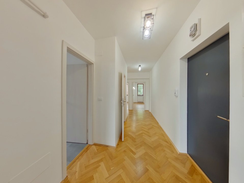 Apartament 3 camere de închiriat AFI mobilat si utilat + garaj!