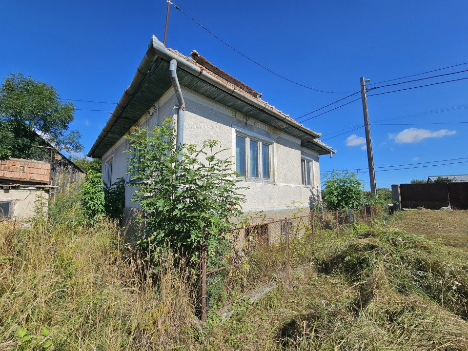 Casa individuala cu teren de 2800 mp | Comuna Tureni!