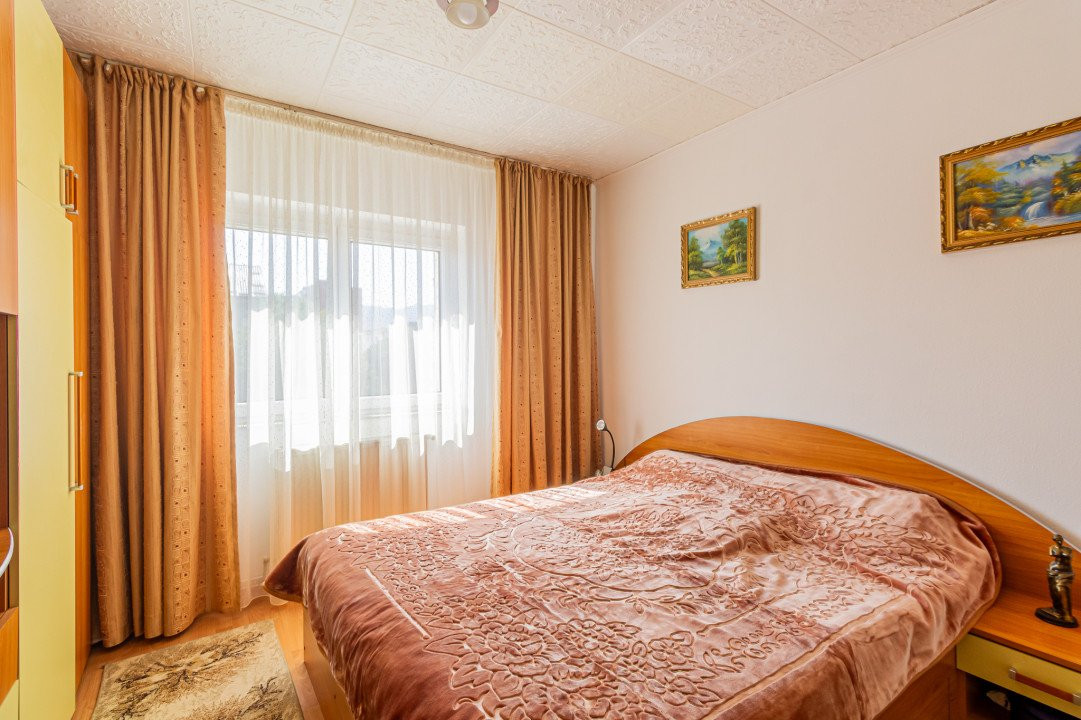 REZERVAT - Apartament cu 3 camere, decomandat - strada Vulturului, zona Astra