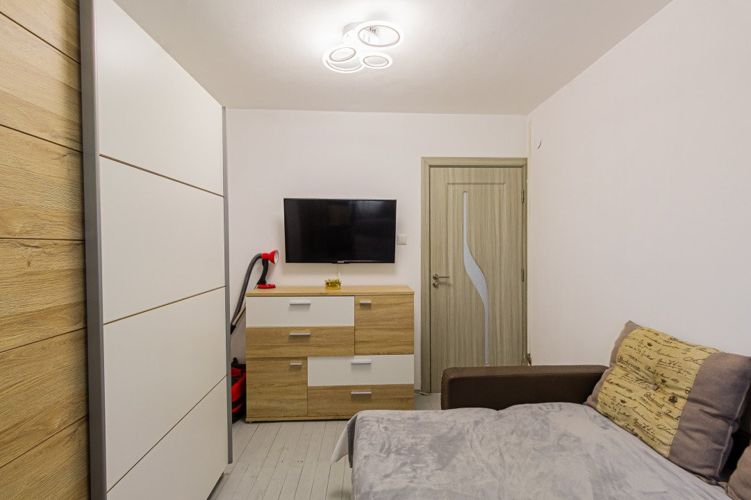 REZERVAT! Apartament Elegant cu 3 Camere, Etaj 2/ 4