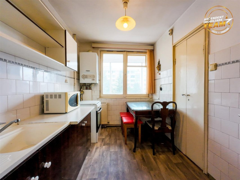 Apartament cu 3 camere, 78 mp, Brașov - vedere spre Centrul Civic