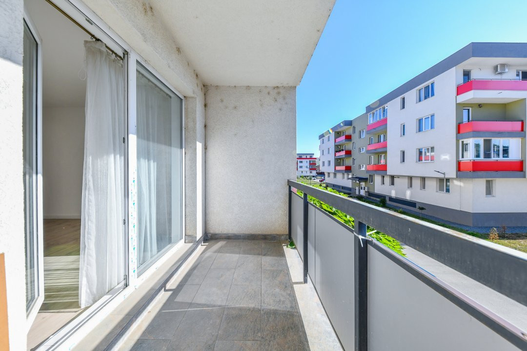 COMISION 0! Apartament 3 camere Semidecomandat, Sesul de sus nr 186D.