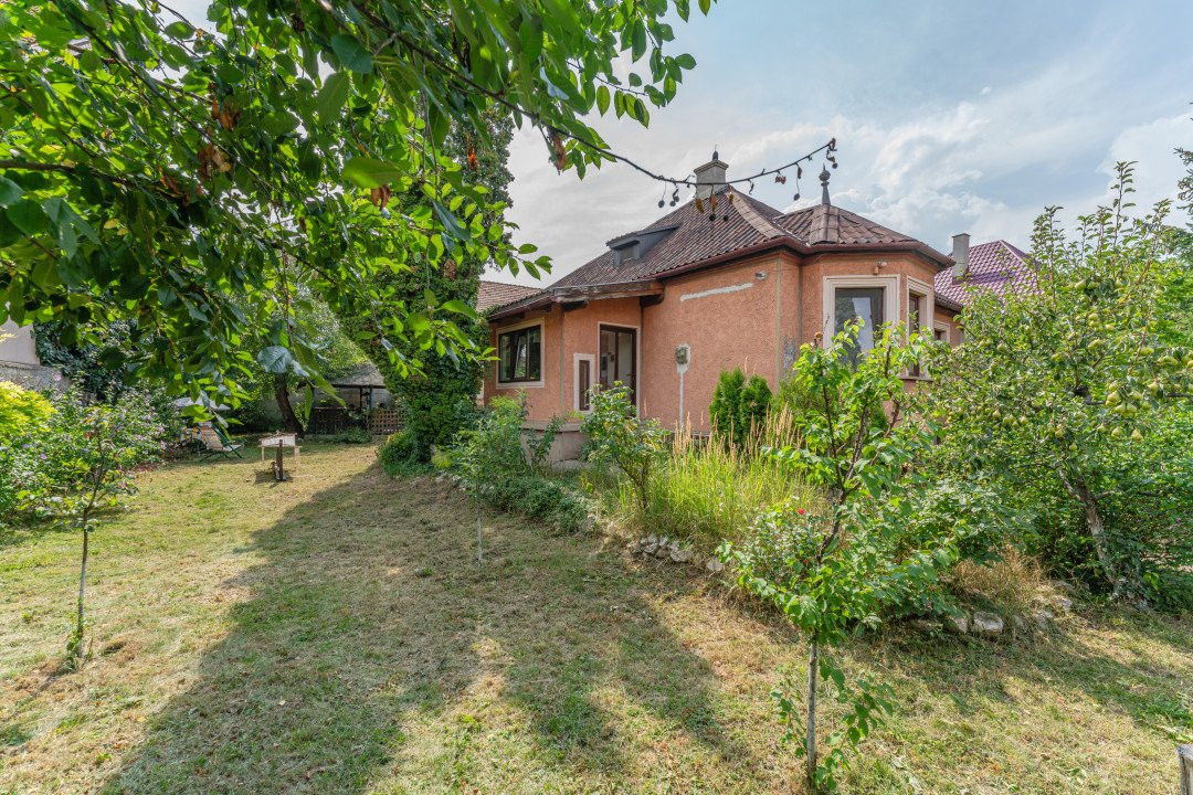 Casa cu teren de  845mp, zona centrala, Brasovul Vechi