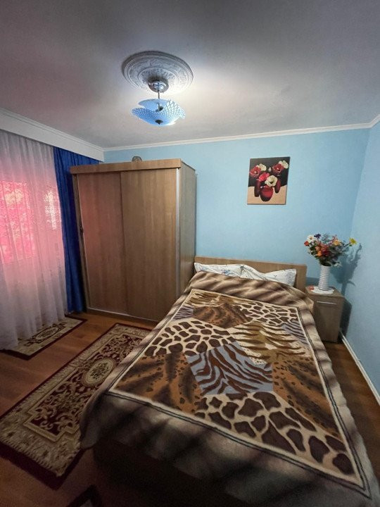 Apartament 2 camere, decomandat situat in zona GARA