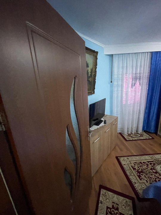 Apartament 2 camere, decomandat situat in zona GARA